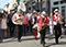 parade vers la mairie